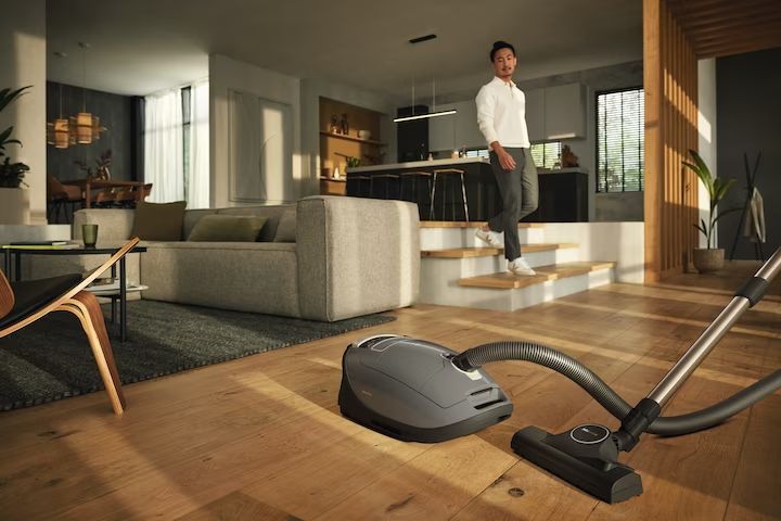 Miele Complete C3 Vacuum Cleaner